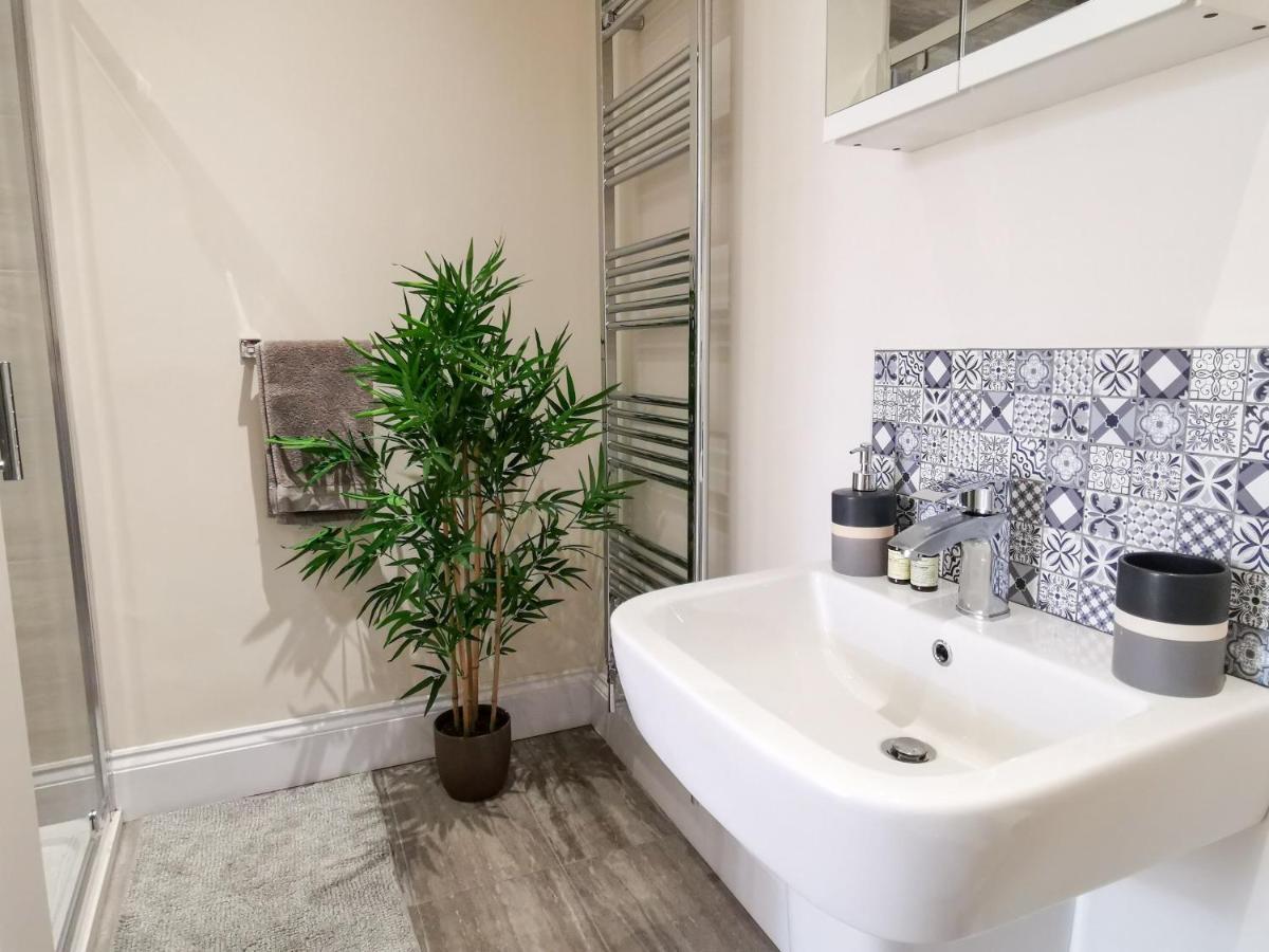 Parsons Apartments By Week2Week Westoe エクステリア 写真